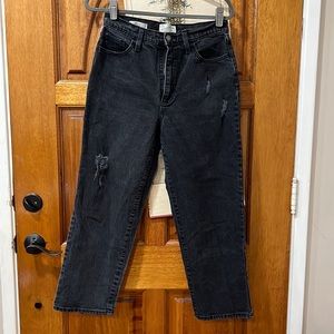 EUC Universal Thread Distressed Black Vintage Straight Recto Jeans Size 8/29R